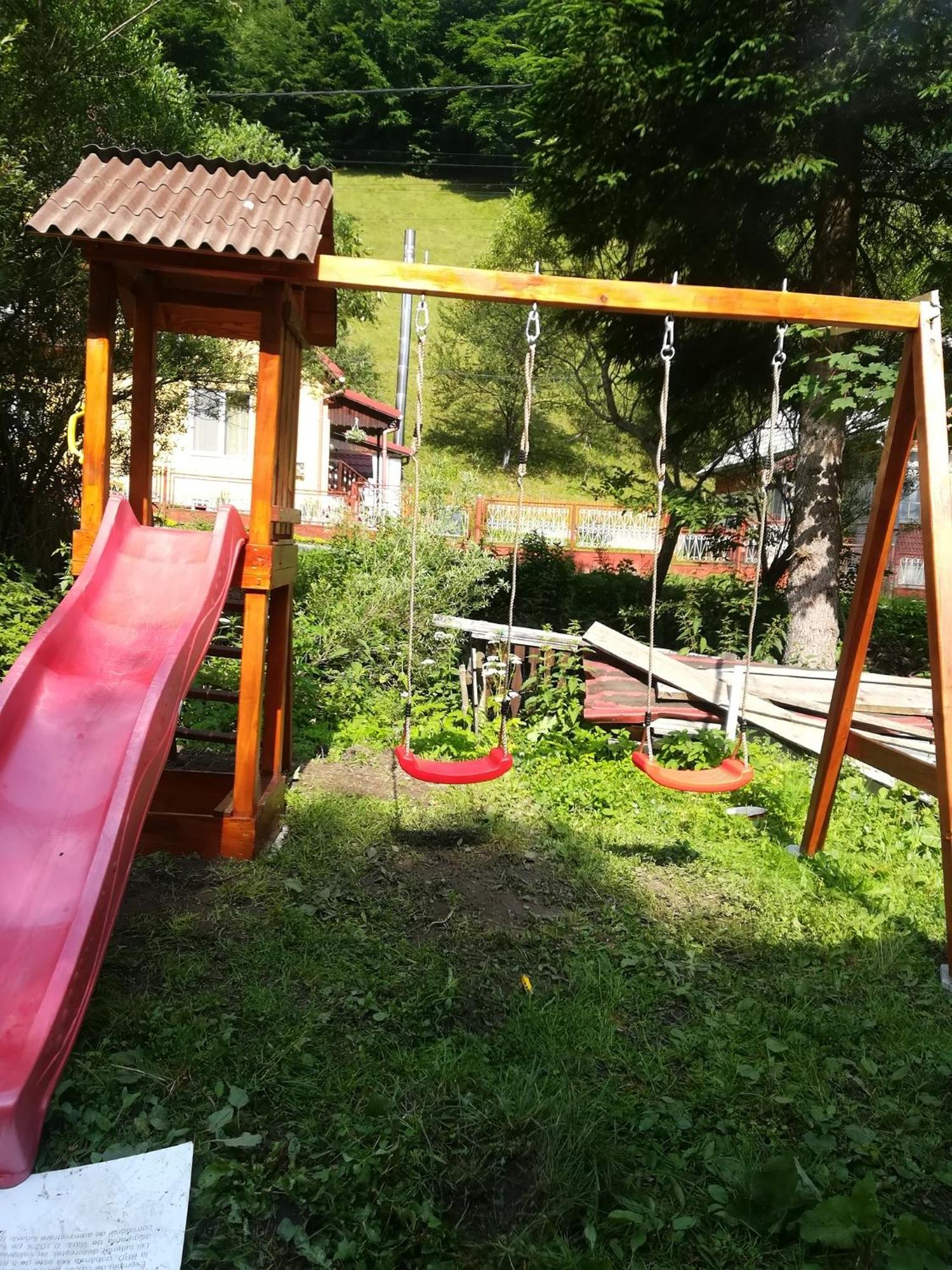 Отель Casuta De Langa Padure Моечиу-де-Сус Экстерьер фото